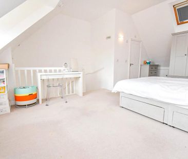 4 bedroom semi-detached house to rent - Photo 4