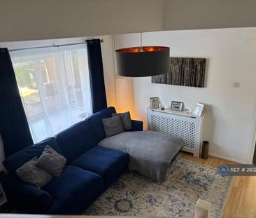 2 bedroom semi-detached house to rent - Photo 1