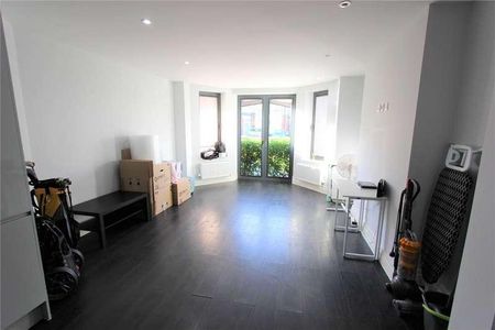 Balmoral Apartments, Valkyrie Road, Westcliff-on-sea, Essex, SS0 - Photo 2