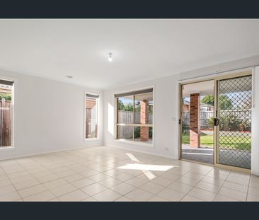 6 Garden Road, Doreen, Vic 3754 - Photo 2