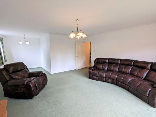 To Let – Spencer Court, Southport – First Floor Apartment - Photo 1