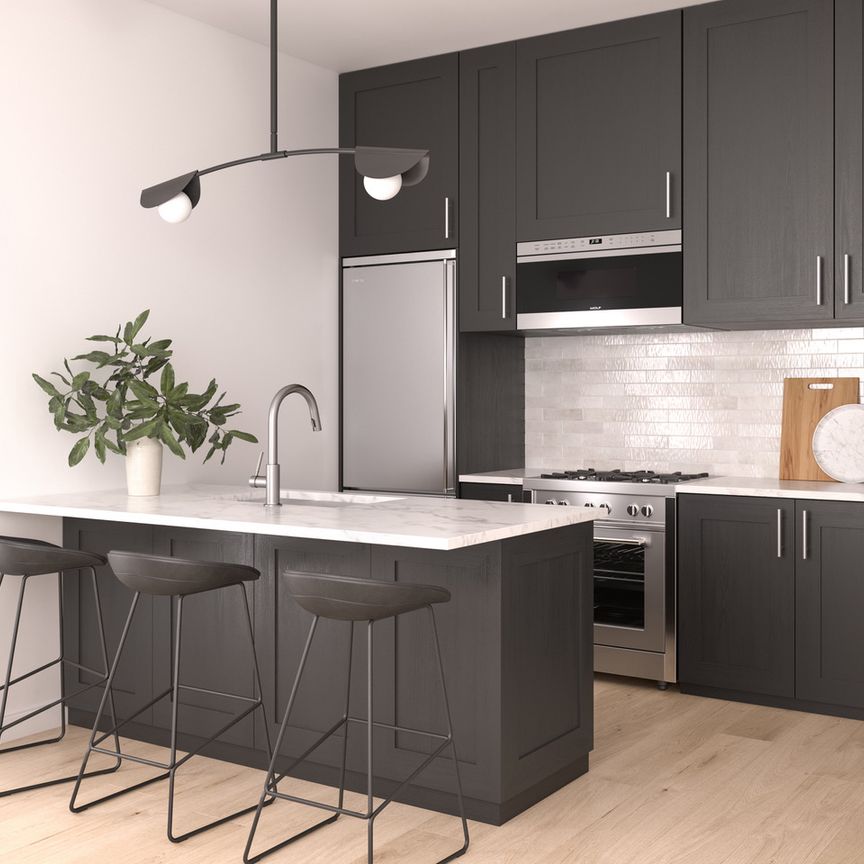 658 Somerset - Photo 1