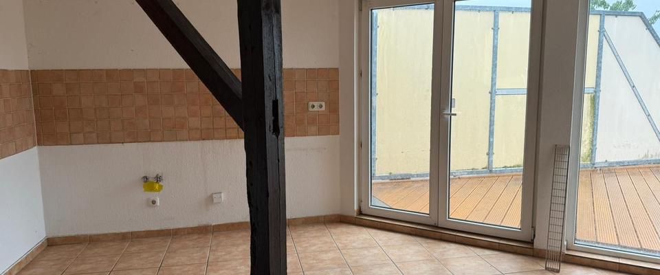 ländliche 2- Raumwohnung mit großem Dachbalkon in Reichenbach ! - Photo 1