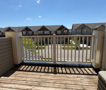 For Lease - 68 Nearco Crescent, Oshawa, Ontario - Photo 1