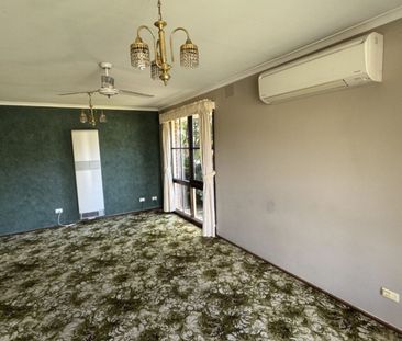 Comfortable West End Living - Photo 2