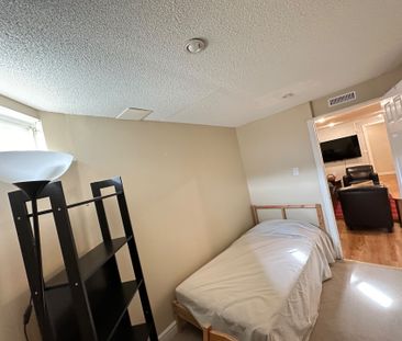 For Lease - 27 Kiwi Crescent Unit# Bsmt, Richmond Hill, Ontario - Photo 2