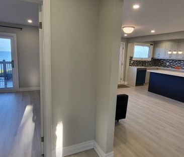 For Lease - 80 Seabreeze Crescent, Hamilton, Ontario - Photo 3