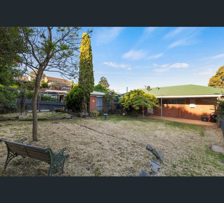 4 Glasgow ave, Modbury, SA 5092 - Photo 2
