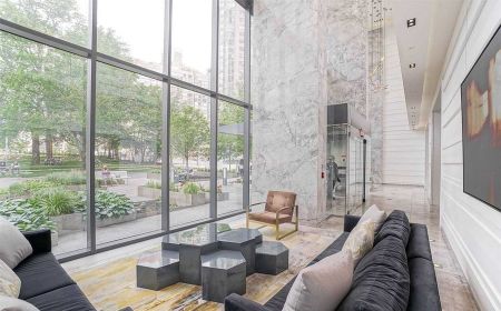 For Lease - 57 St Joseph Street Unit# 811, Toronto, Ontario - Photo 3