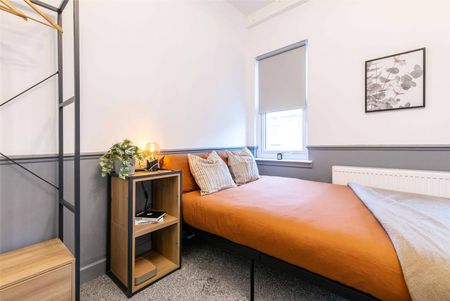 Room 1 - Photo 4