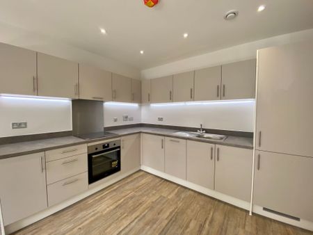 Emerald Avenue, Fleet, Hampshire, GU51 - Photo 5