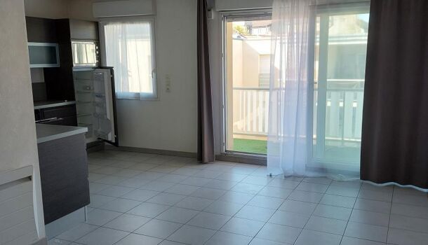 Appartement 4 pièces 66m2 REIMS 890 euros - Photo 1