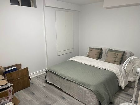 Two bedroom Brampto - Photo 2