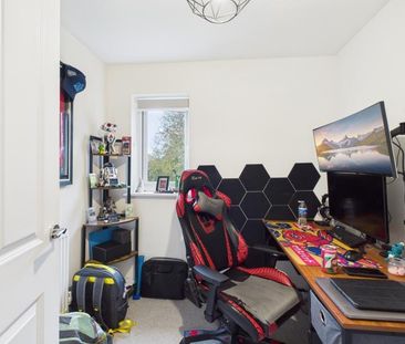 Davies Close, Yate, Bristol - Photo 3