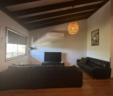 3 Bedroom Unit - $600/week - 12 month lease - Photo 1