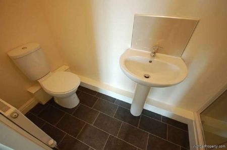 1 bedroom property to rent in Preston - Photo 3