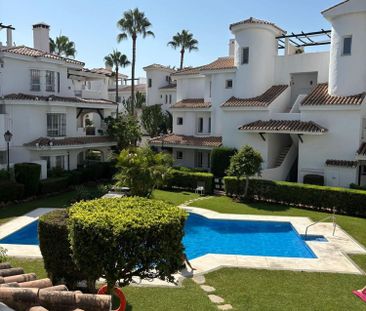 Alquiler de piso en Urbanización Los Naranjos de Marbella - Photo 4