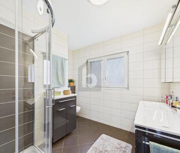 SPACIEUX ET LUMINEUX AVEC UNE VUE MAGNIFIQUE - Photo 2