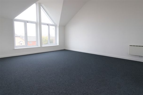 2 Bed Flat, Sugar Mill Square, M5 - Photo 1