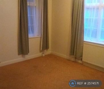 4 bedroom detached house to rent - Photo 2