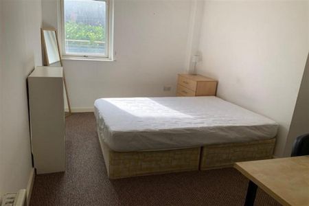 3 bedroom apartment to rent - Photo 3