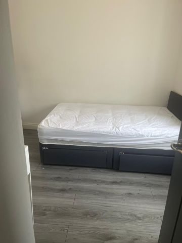 8 Bed Semi-Detached House, Wyley Road, CV6 - Photo 5