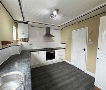Endcliffe Crescent, Scarborough, YO12 - Photo 1