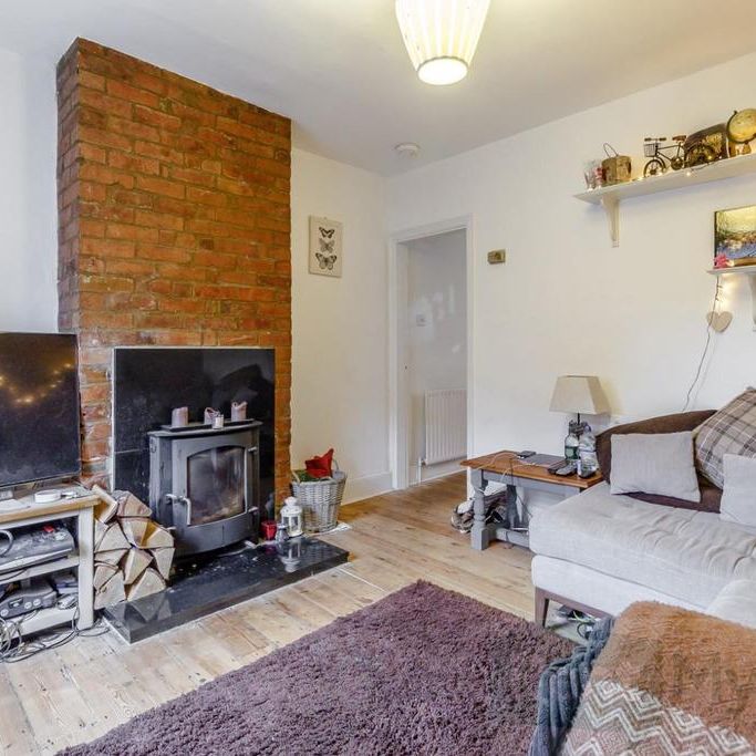 2 bedroom house to rent - Photo 1