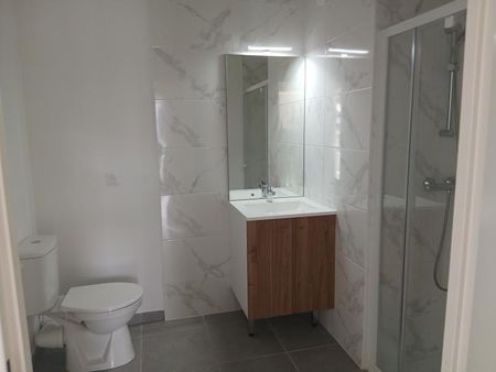 SANS FRAIS D'AGENCE - GRAND T3 AVEC BALCON - BRUGES - Photo 5