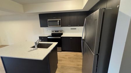 For Lease - 56 Elizabeth Street Unit# 1103, Richmond Hill, Ontario - Photo 3