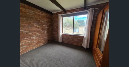 Close to Town - Photo 2