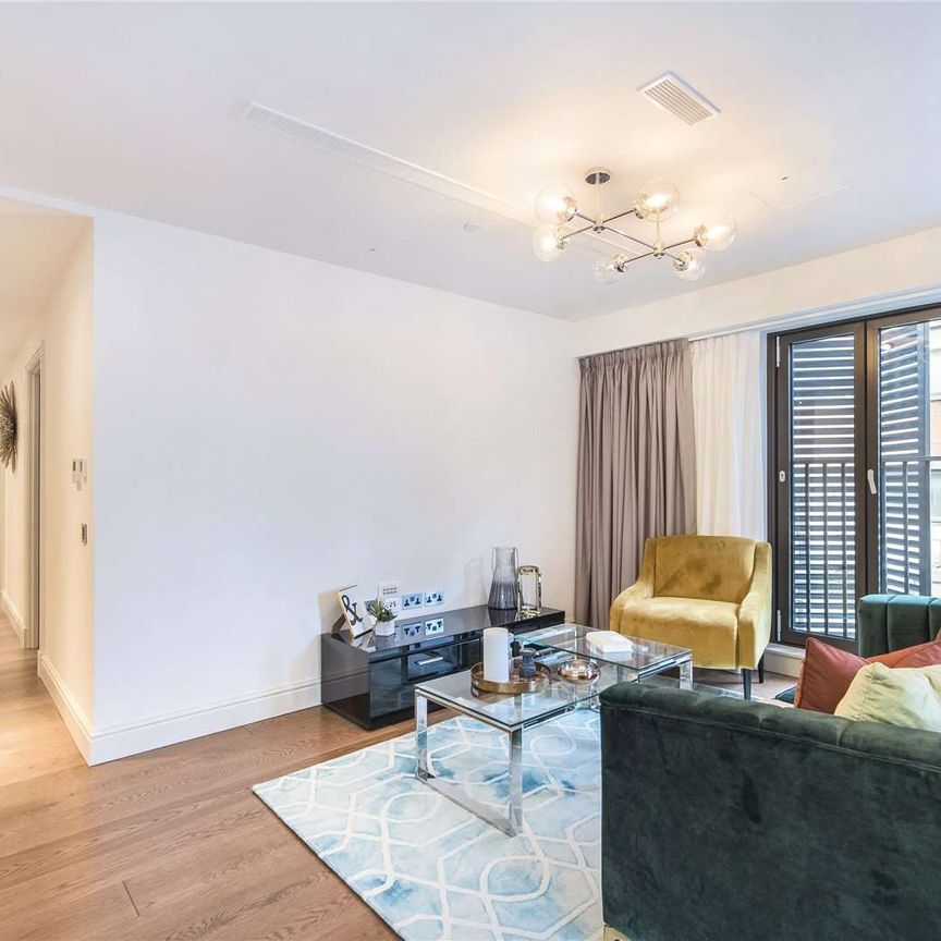 Exceptional new three bedroom apartment situated on the third floor of this incredible development. - Photo 1