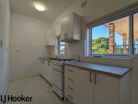 2 bedroom unit in Concord - Photo 3