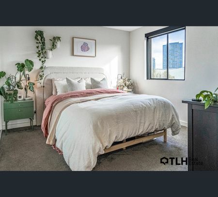 302/64 Wellington St, St Kilda, Vic 3182 - Photo 5