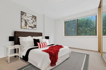 Two Bedroom Coastal Living - Photo 3