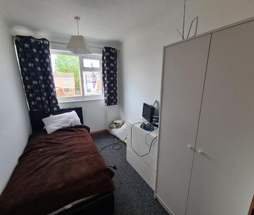 4 bedroom house share to rent - Photo 5