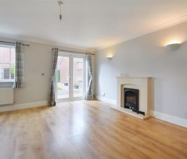 3 bedroom end of terrace house to rent - Photo 4