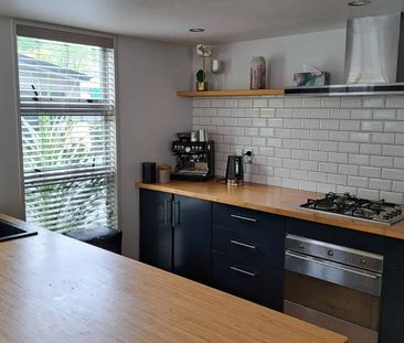 Fantastic Location - Photo 2