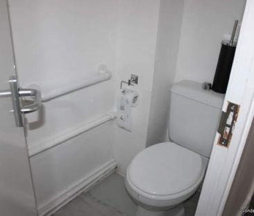 4 bedroom property to rent in Peterlee - Photo 4