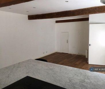 3 bedroom detached house to rent - Photo 2