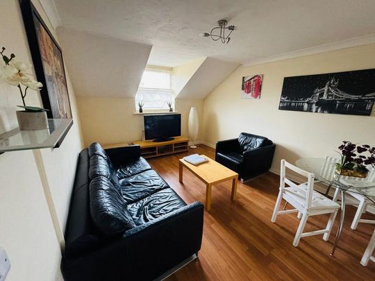 2 bedroom flat to rent - Photo 1