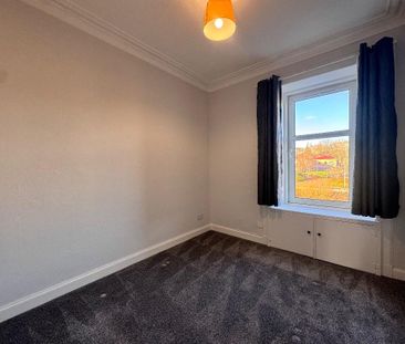 4 bedroom flat to rent - Photo 5