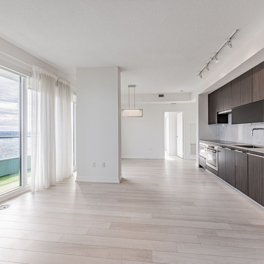 For Lease - 117 McMahon Drive Unit# 3702, Toronto, Ontario - Photo 1