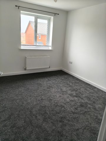 2 Bed Semi-Detached House, Audeley Way, CV6 - Photo 3