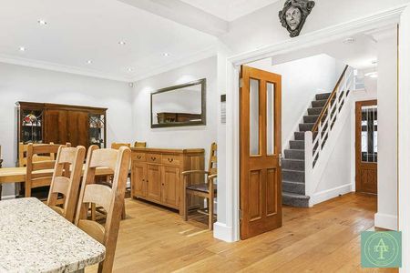 Elm Park Road, Winchmore Hill, London, N21 - Photo 4