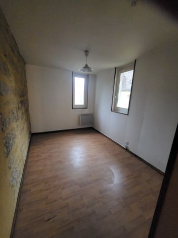 Location Appartement 5 pièces 89m² SARLAT LA CANEDA 24200 - Photo 5