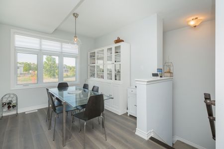 For Lease - 1434 Hemlock Road, Manor Park - Cardinal Glen and Area, Ontario - Photo 2