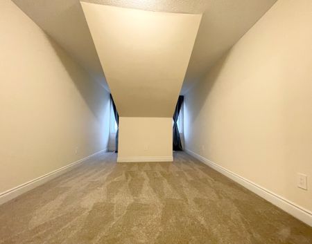 For Lease - 1 Palmira Drive, Georgina, Ontario - Photo 4