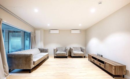 Star Yard, WC2A - Photo 3
