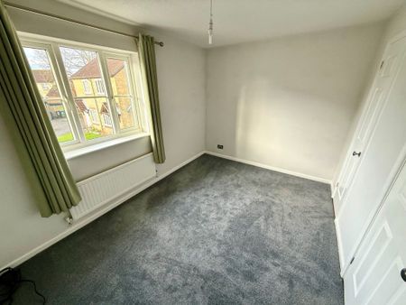 2 Bedroom House - Chase Farm Close, Waltham Chase - Photo 3